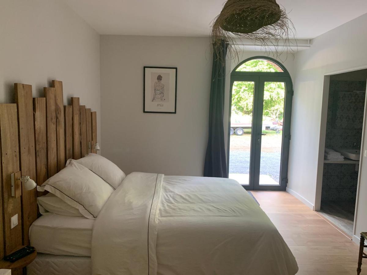 Chambres D'Hotes De La Pilatiere Persac Exteriör bild